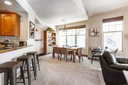 PC 3 bed -1642 Redstone Ave