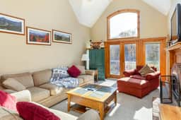 Village Townhouse 202, Jay Peak (4 bed)