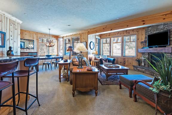 DV 2 bed - Red Stag Lodge 302