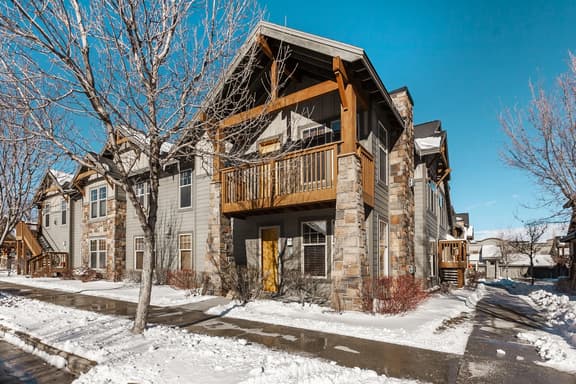 PC 3 bed -1642 Redstone Ave