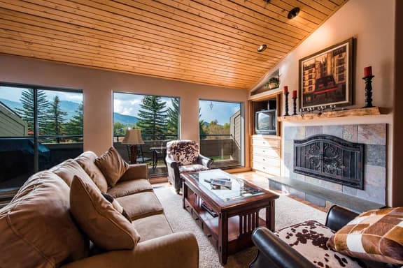 PC 4 bed - 2165 Fenchurch Drive